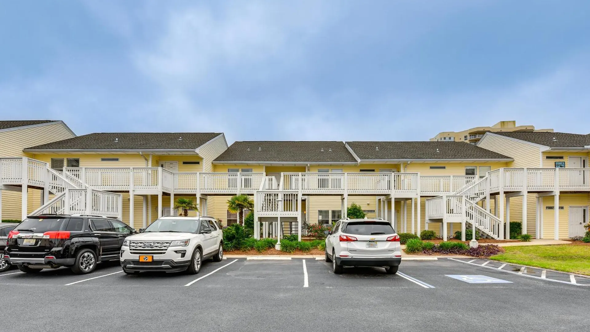 Apartment Destin Condo With Community Pools And Beach Access!